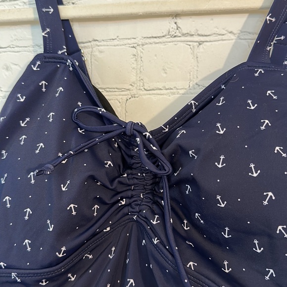 Nwt Septangle one piece skirted nautical bathing suit - Picture 4 of 9